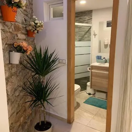Cozy Apartment By The Sea Estepona Exterior photo