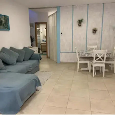 Cozy Apartment By The Sea Estepona Exterior photo